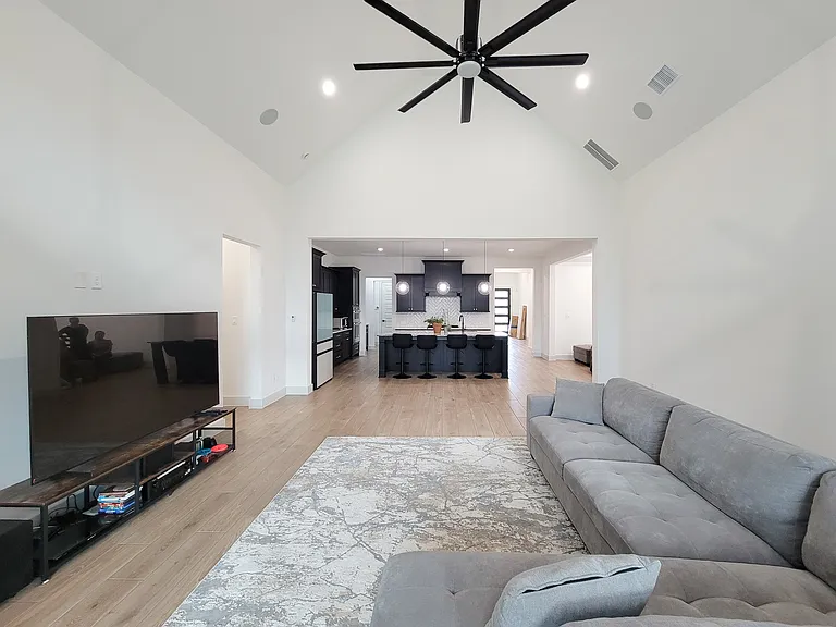 5023 Golden Peach Rd — Photo 7