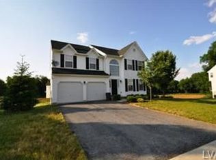 1483 Windmill Ln, Breinigsville, PA 18031