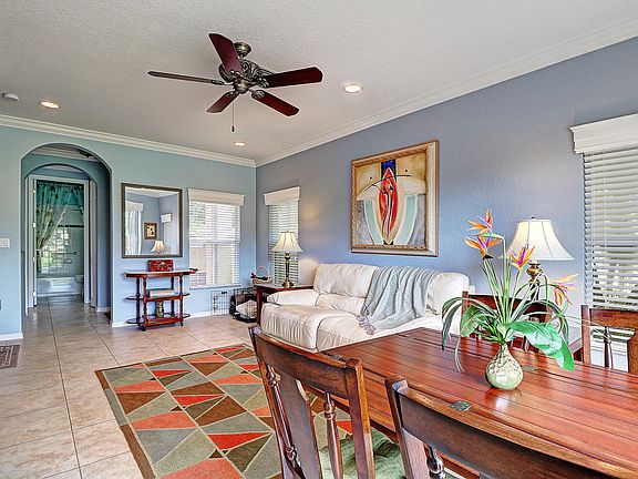 3rd image of 283 Lake Monterey Cir