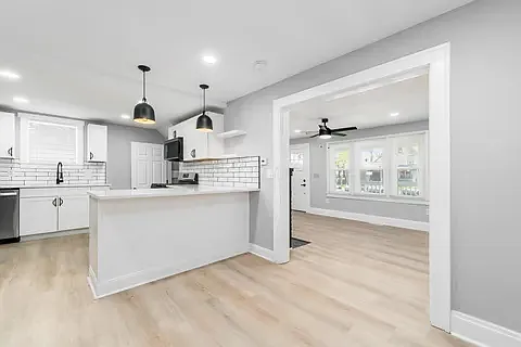 271 S Terrace Ave — Photo 14