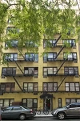 Rented by City & Suburban | media 21