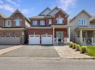209 Rivertree St, Ottawa, ON K2M0J4