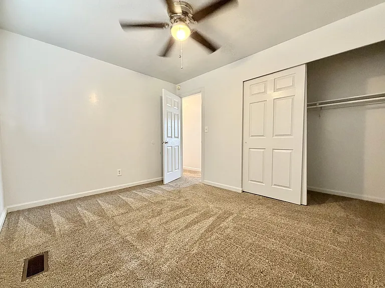 7685 S 2550 W — Photo 14