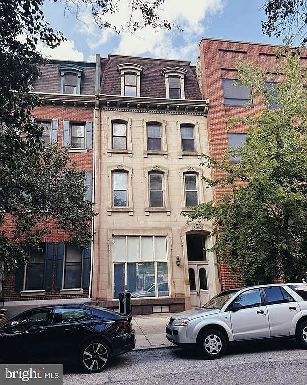 1 bed, 1215 sqft, $2,600 — Photo 1