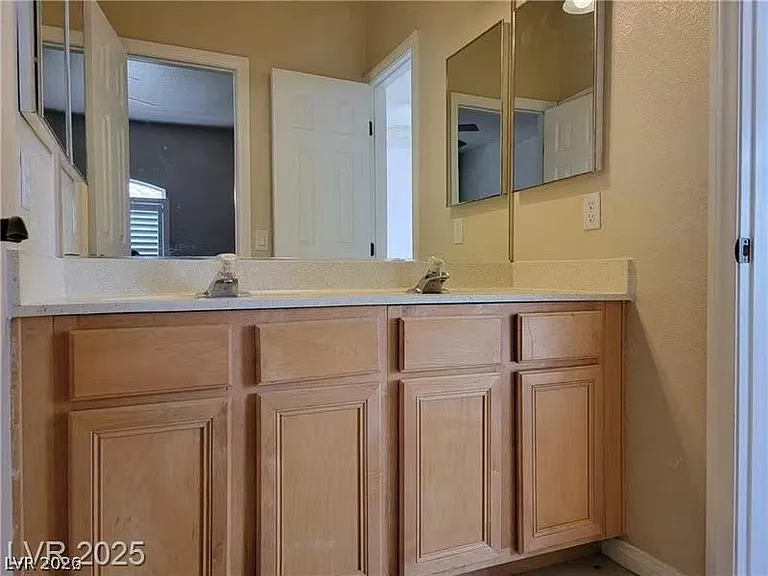 2598 Mizzoni Cir — Photo 20