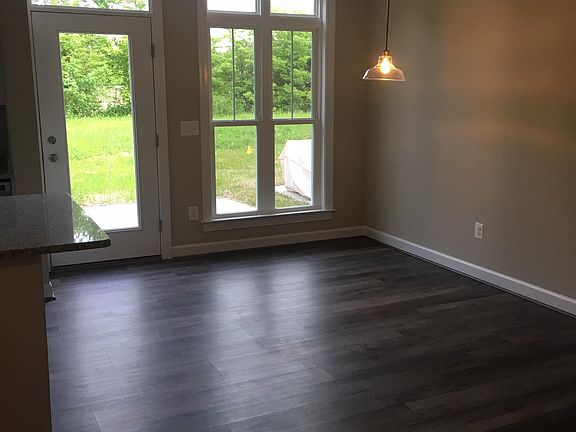 4th image of 106 Anthem Ct
