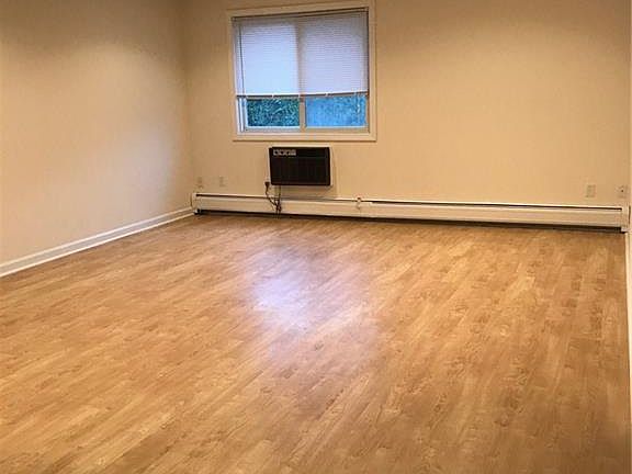 4th image of 1650 Douglas Ave APT 2104