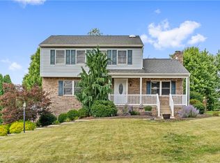 36 Janette Cir, Irwin, PA 15642
