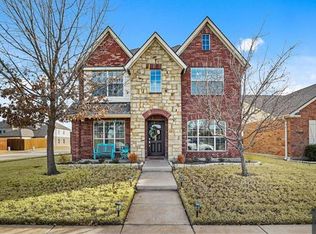 9032 Eastwood Ave, Aubrey, TX 76227
