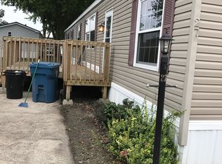 27 Chatham Rd, Chatham, IL 62629