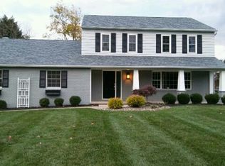 1060 Rankin Dr, Zanesville, OH 43701