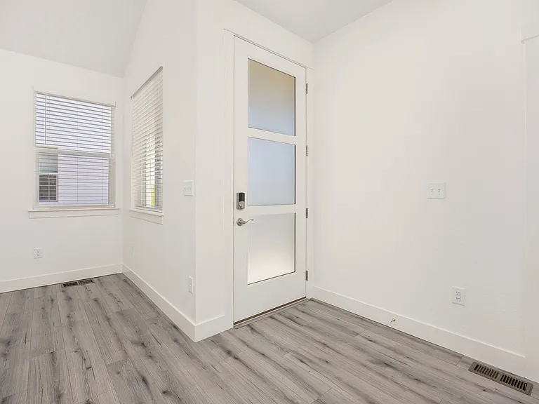 6113 Zebulon Pl — Photo 9