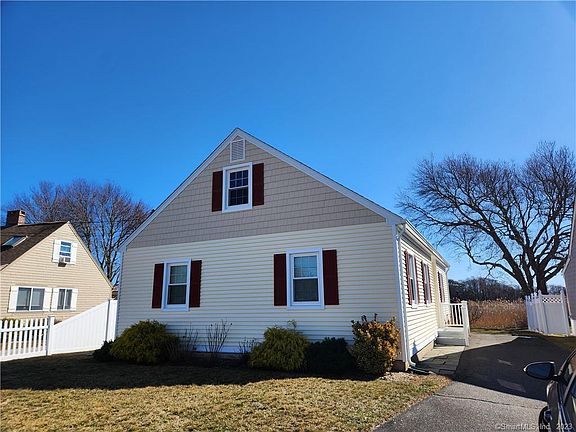 2nd image of 26 Stannard Dr