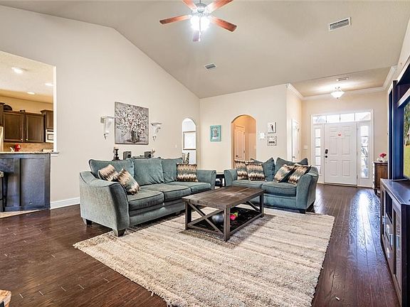 2nd image of 4185 Saddlewood Dr