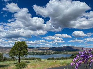 821 Bailey Mountain Dr, Klamath Falls, OR 97601