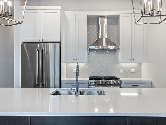 2nd image of 1530 N Halsted St #2C