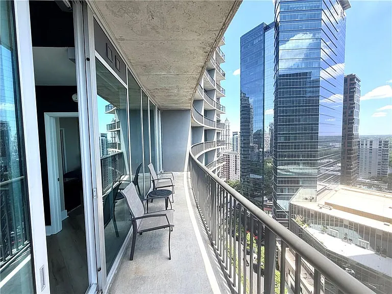 1080 Peachtree St NE #2110 — Photo 16