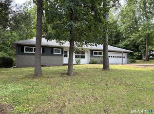 89 Hogs Back Rd, Oxford, CT 06478