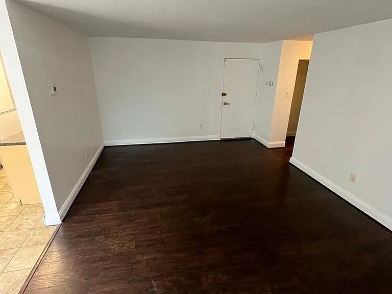 5601 Parker Ave #106 — Photo 4