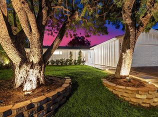 5834 McDonie Ave, Woodland Hills, CA 91367