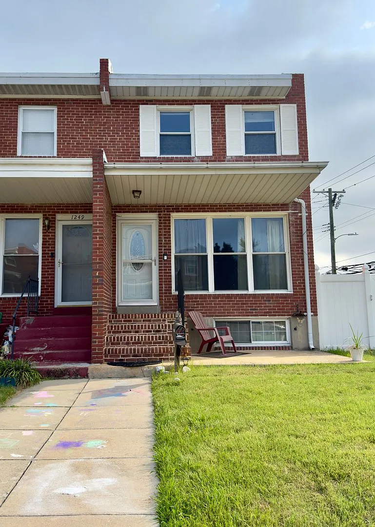 Charming 3BD/2BA Townhome in Violetville, MD! — Photo 1