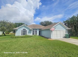 957 SW Jacqueline Avenue, Port Saint Lucie, FL 34953