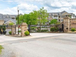 2723 Suncrest Vlg, Morgantown, WV 26505