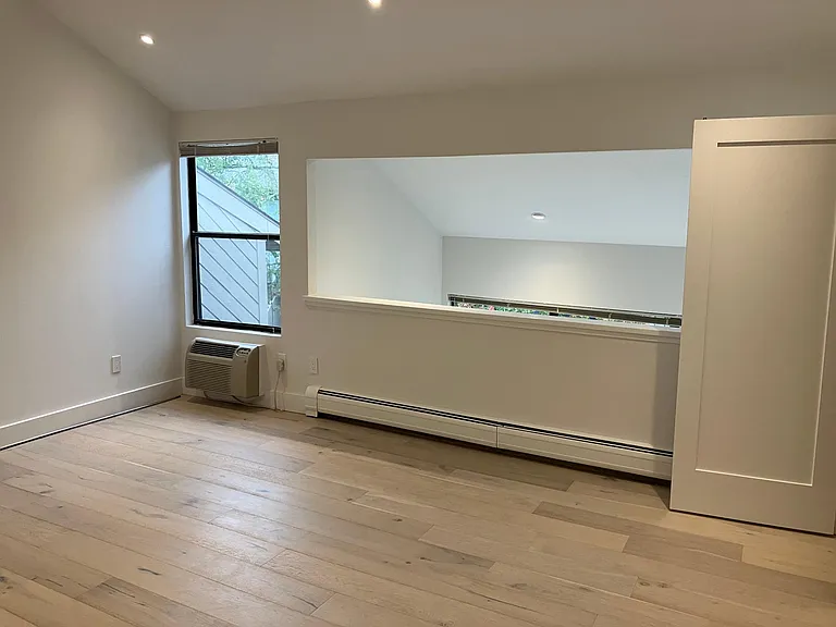 1465 E Putnam Ave #229 — Photo 16