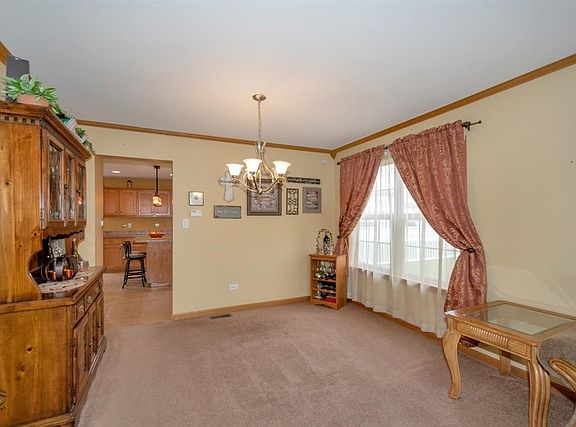 4th image of 24458 Arrowhead Dr