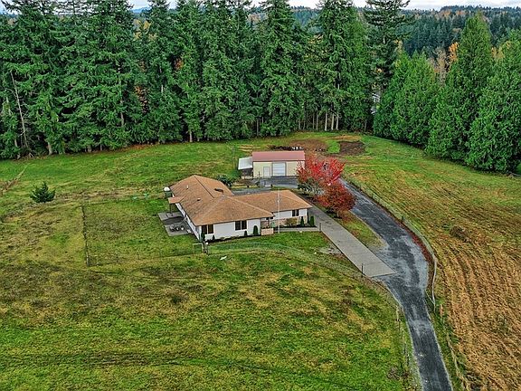 2nd image of 3015 139th Ave NE