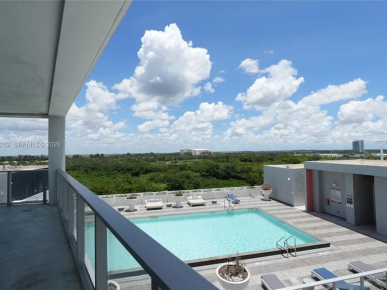 2000 Metropica Way #810 — Photo 22