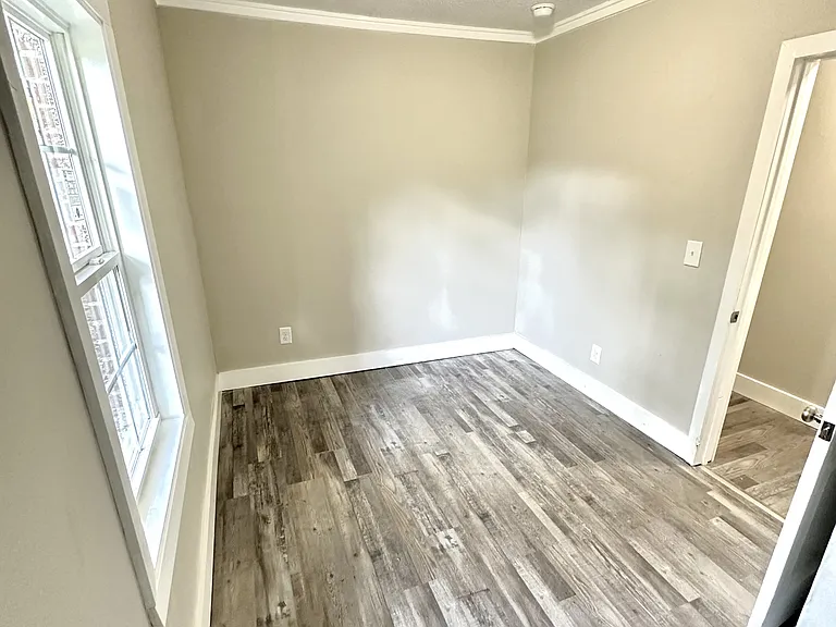 6029 Ivy St — Photo 6