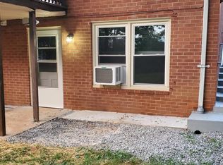 115 S Shenandoah Ave FRONT C, Front Royal, VA 22630
