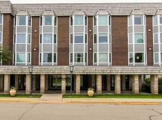 2400 Windsor Mall #131D, Park Ridge, IL 60068