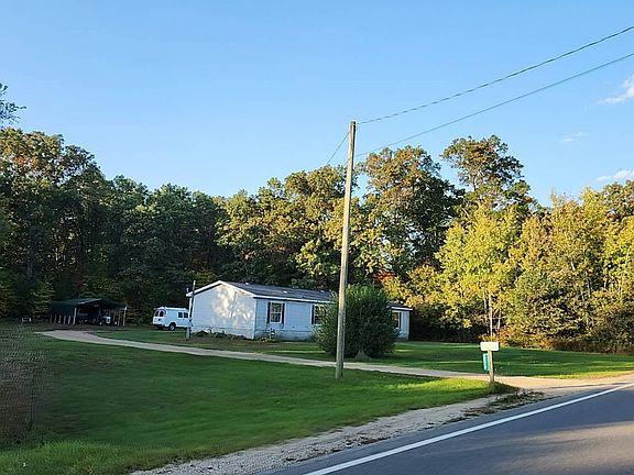 3rd image of 19329 Edgar Rd