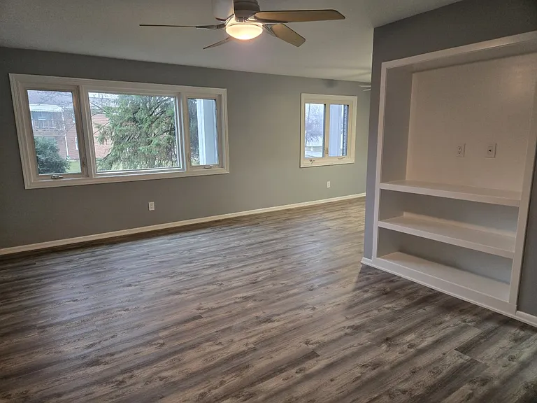 3105 Linwood Ave #1 — Photo 6
