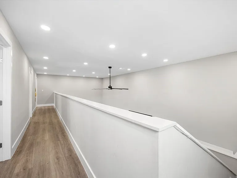 8202 Argentina St — Photo 29
