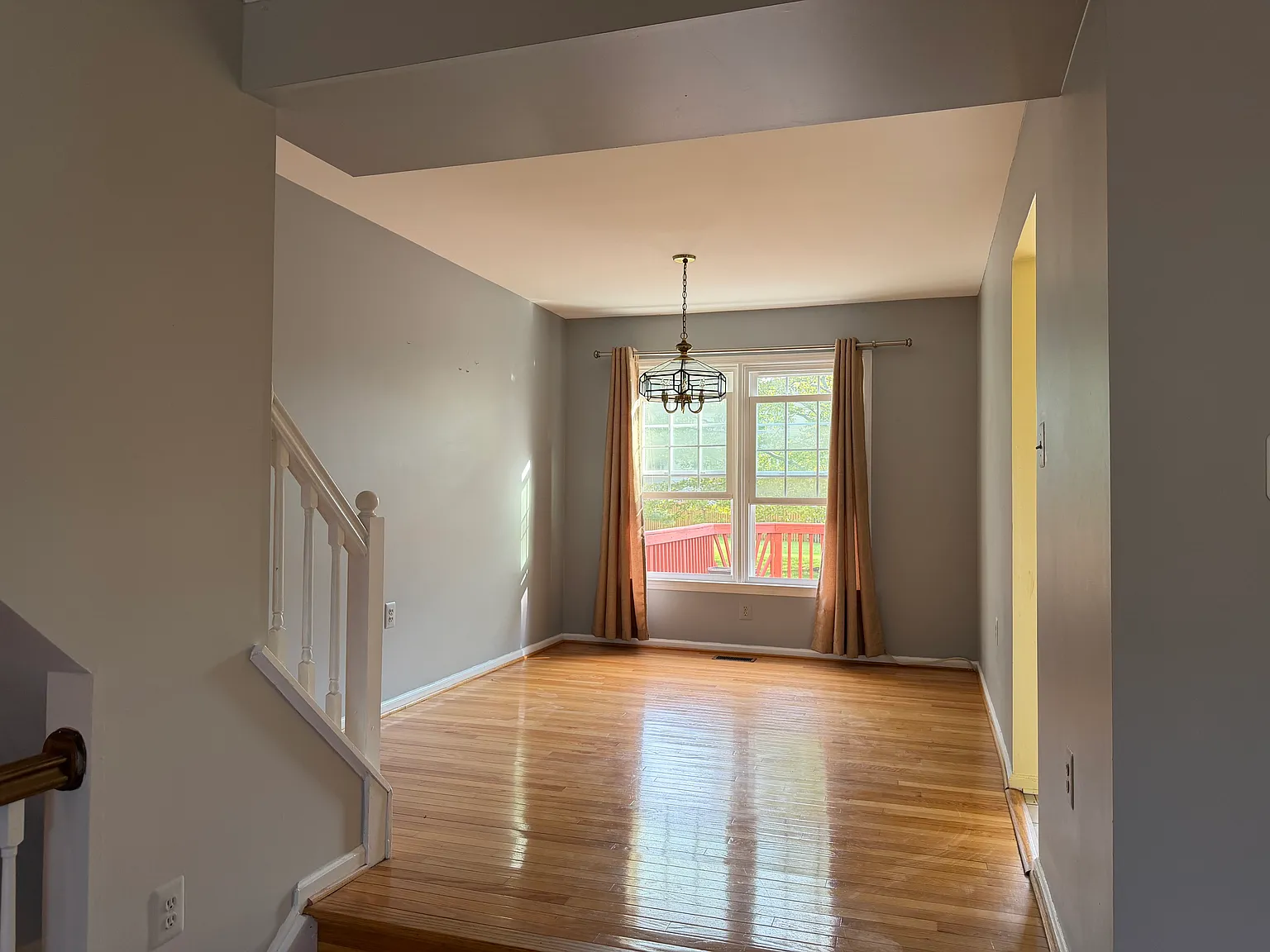 3 bed, 3.5 bath, 1440 sqft, $2,995 — Photo 3
