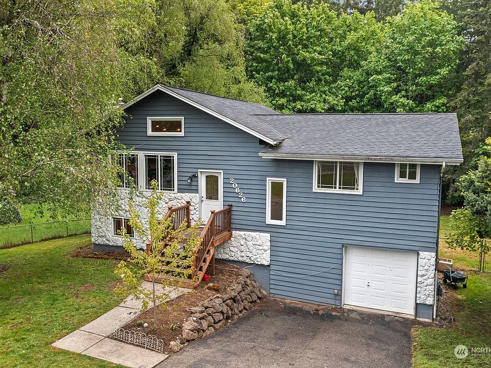 1st image of 20626 NE 76th Place