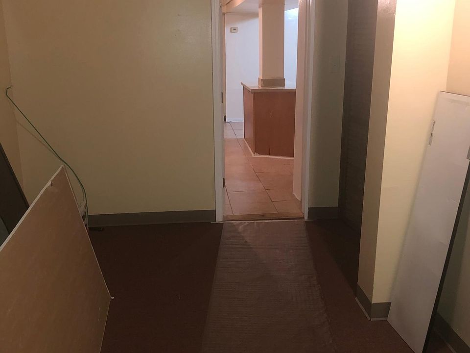 2nd image of 854 E 222nd St Floor 1