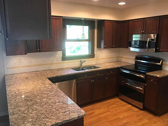 4th image of 3234 Glenellen Ct