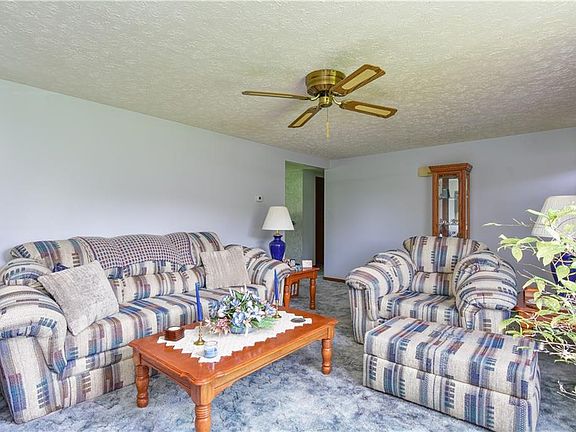 4th image of 130 Chris Ave