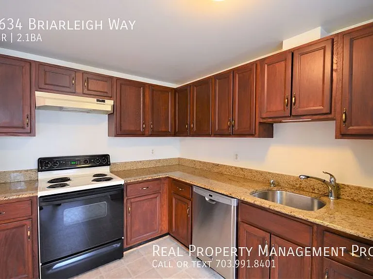 6634 Briarleigh Way — Photo 12