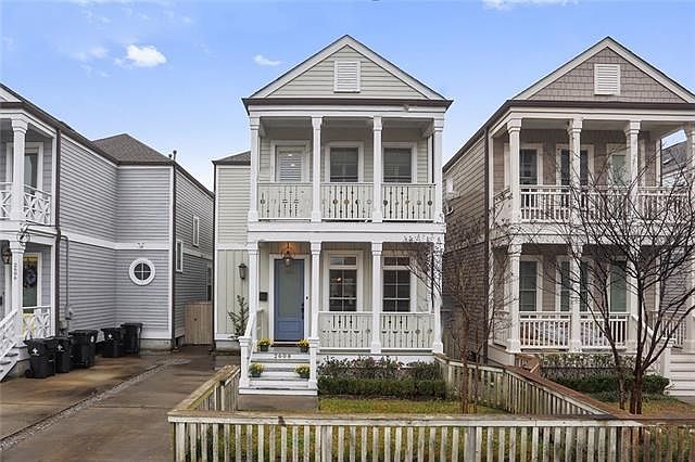 1st image of 2608 Cadiz St