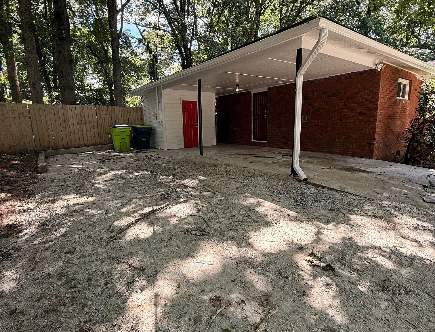 2 bed, 1.0 bath, 960 sqft, $1,600 — Photo 2