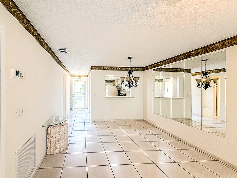 2604 Woodgate Ln #J-6 — Photo 3