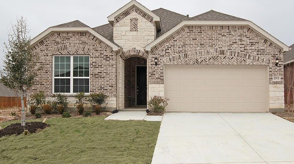 1st image of 2713 Strand Ln
