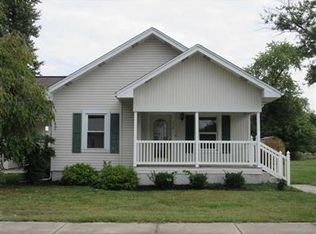 510 N 7th St, Mitchell, IN 47446