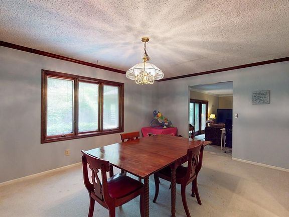 5th image of 5581 Chatfield Dr