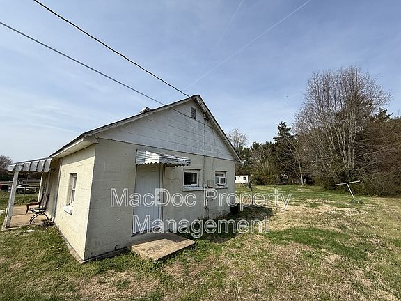2nd image of 303 Powell St Unit B
